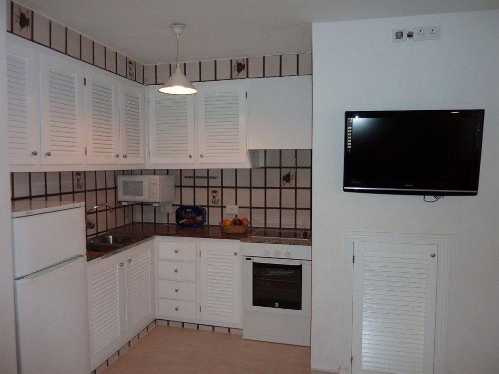 Apartamentos Son Bou Playa Gold Exteriör bild