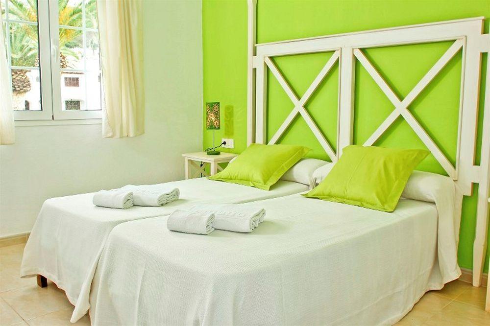Apartamentos Son Bou Playa Gold Exteriör bild